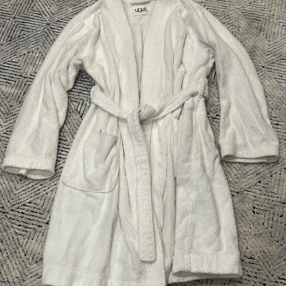 Ugg Robe - image 3